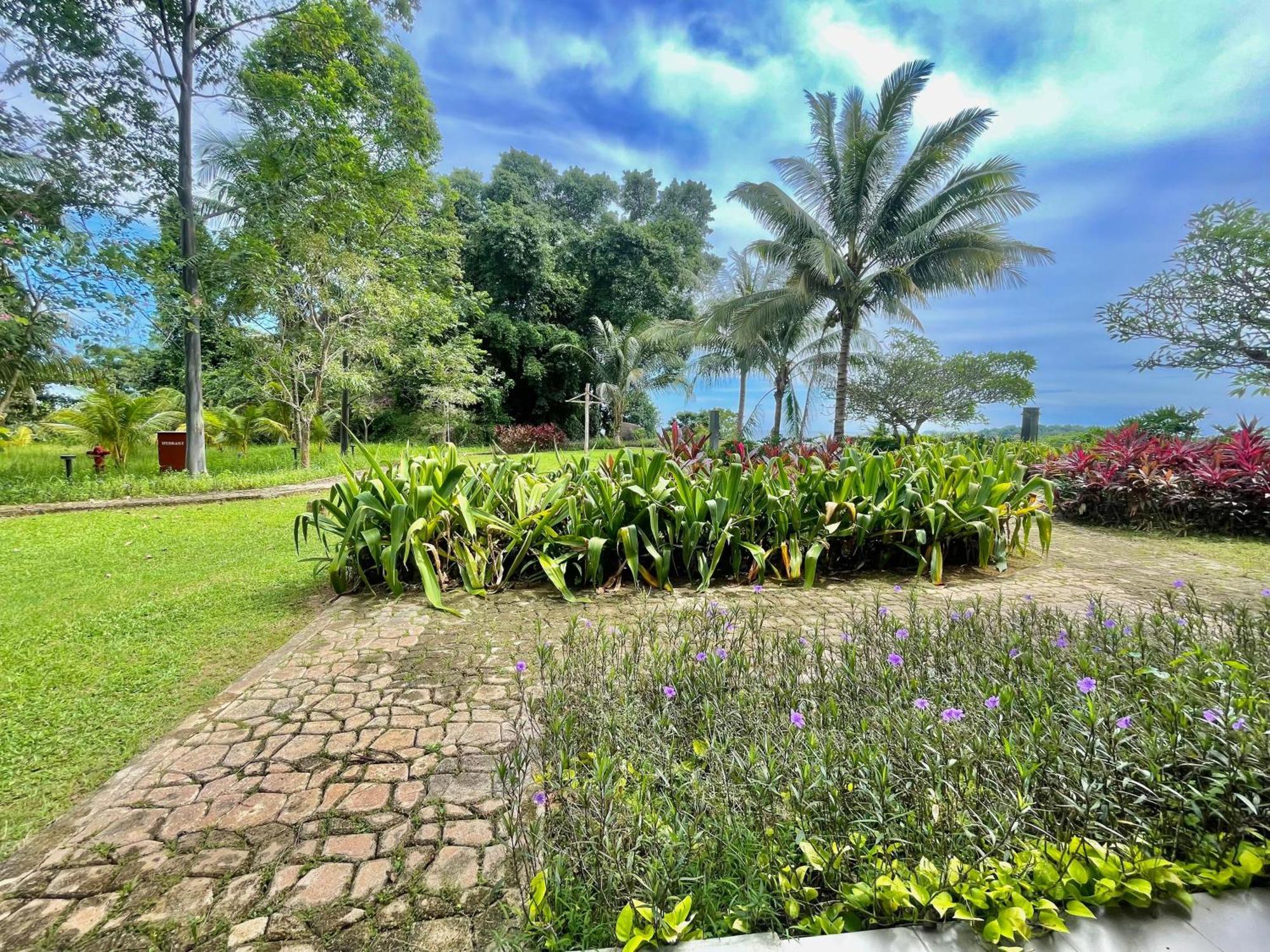 Swiss-Belresort Belitung Tanjungbinga Exteriör bild